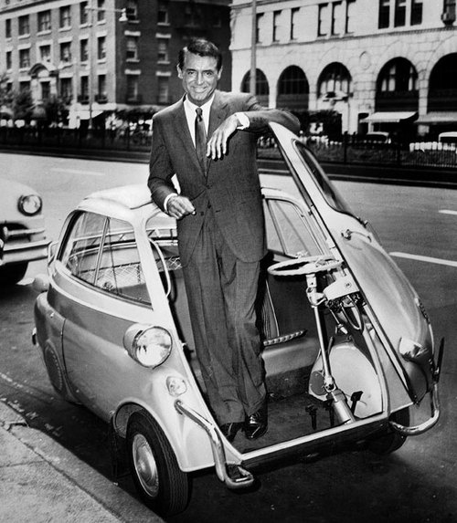 Cary Grant w BMW Isetta