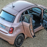 trio-mit-drei-tueren-fiat-500